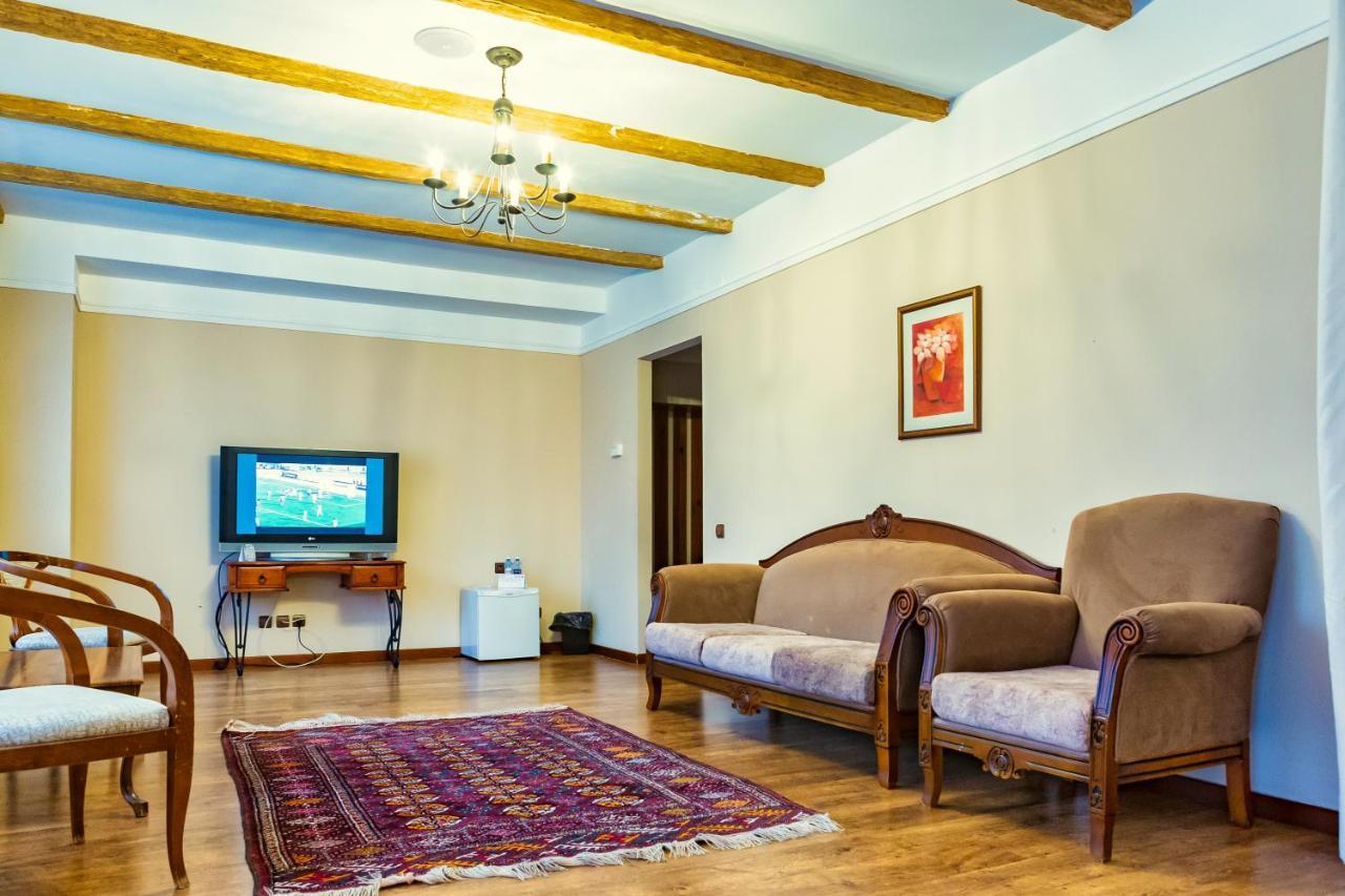 Park Hotel Kokshetau Shchūchīnsk Exterior foto